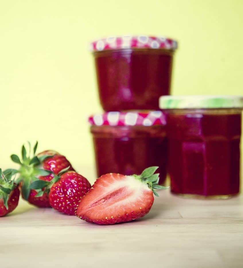 If you're looking for an easy recipe for strawberry jam, this is the one.