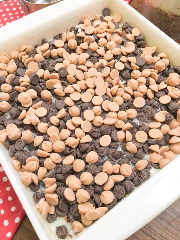Hello Dolly Bars are one of my favorite chocolate dessert recipes. 