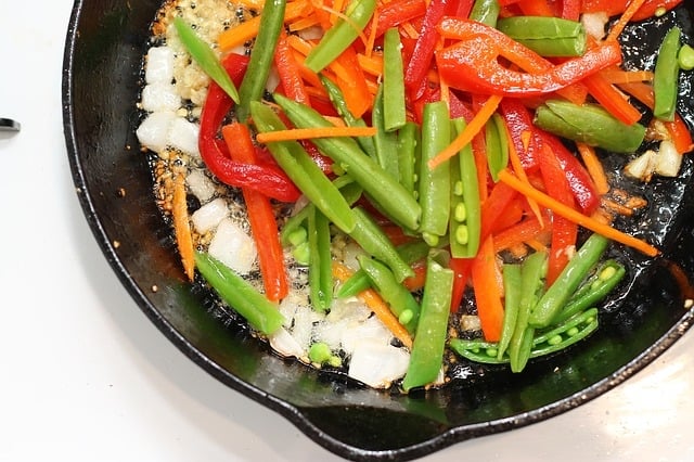 Do you want to know some of the benefits of a cast iron skillet? Click on the pin and find out some great perks of using a cast iron skillet. You might be surprised at how it can help not only your cooking but your health.