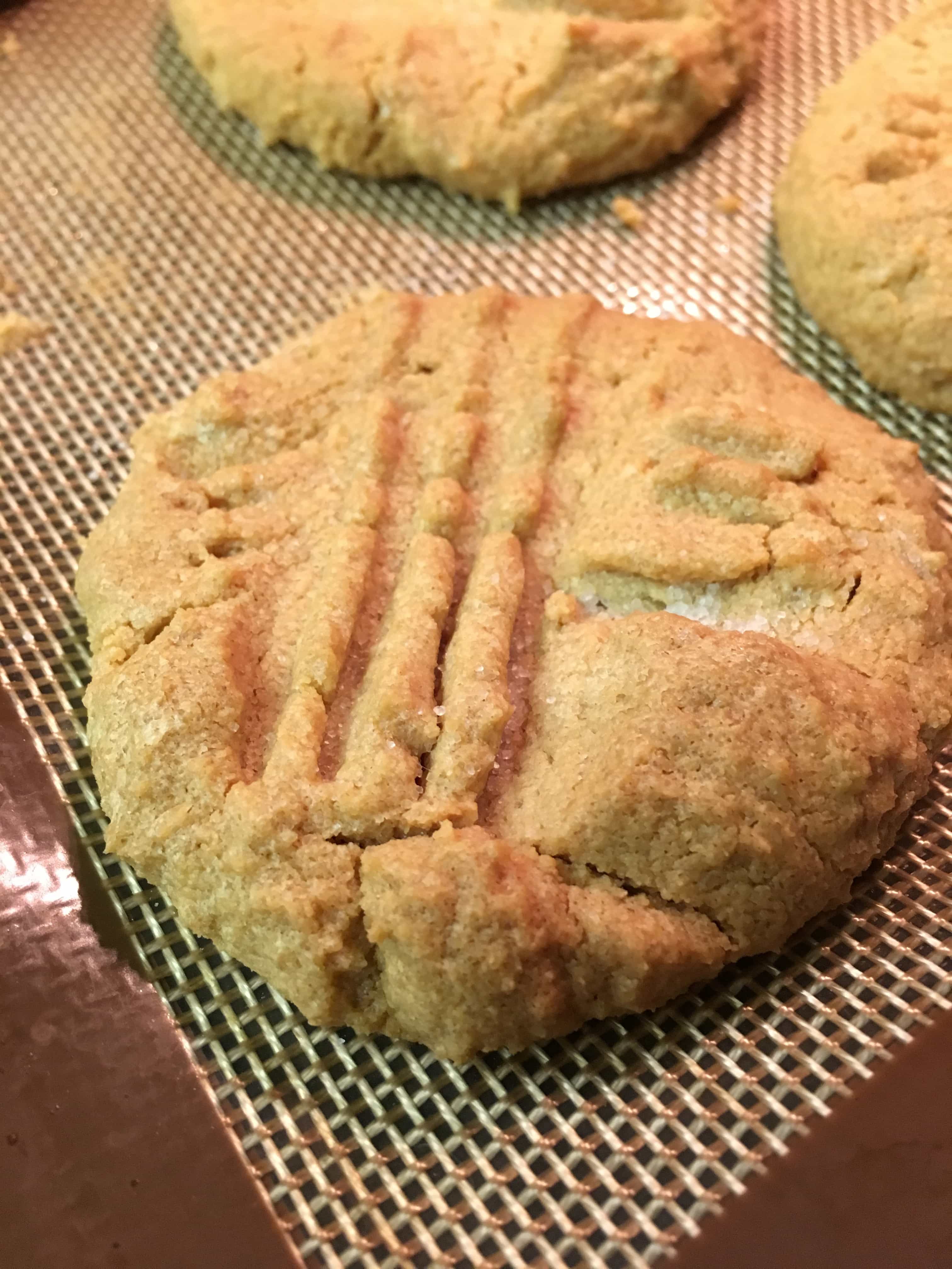 The Tastiest and Easiest Gluten-Free Peanut Butter Cookies Around