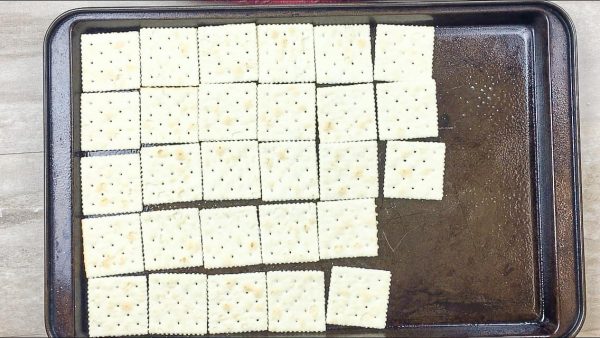 This is a great homemade cinnamon crackers recipe. The recipe is easy and delicious. 