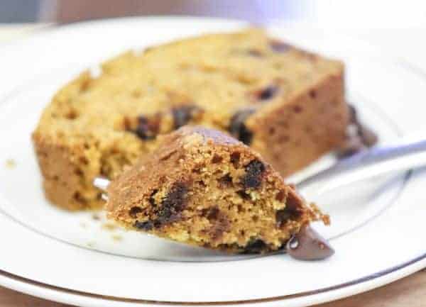 Easy homemade chocolate chip pumpkin bread. It's easy to make and easy to eat! 