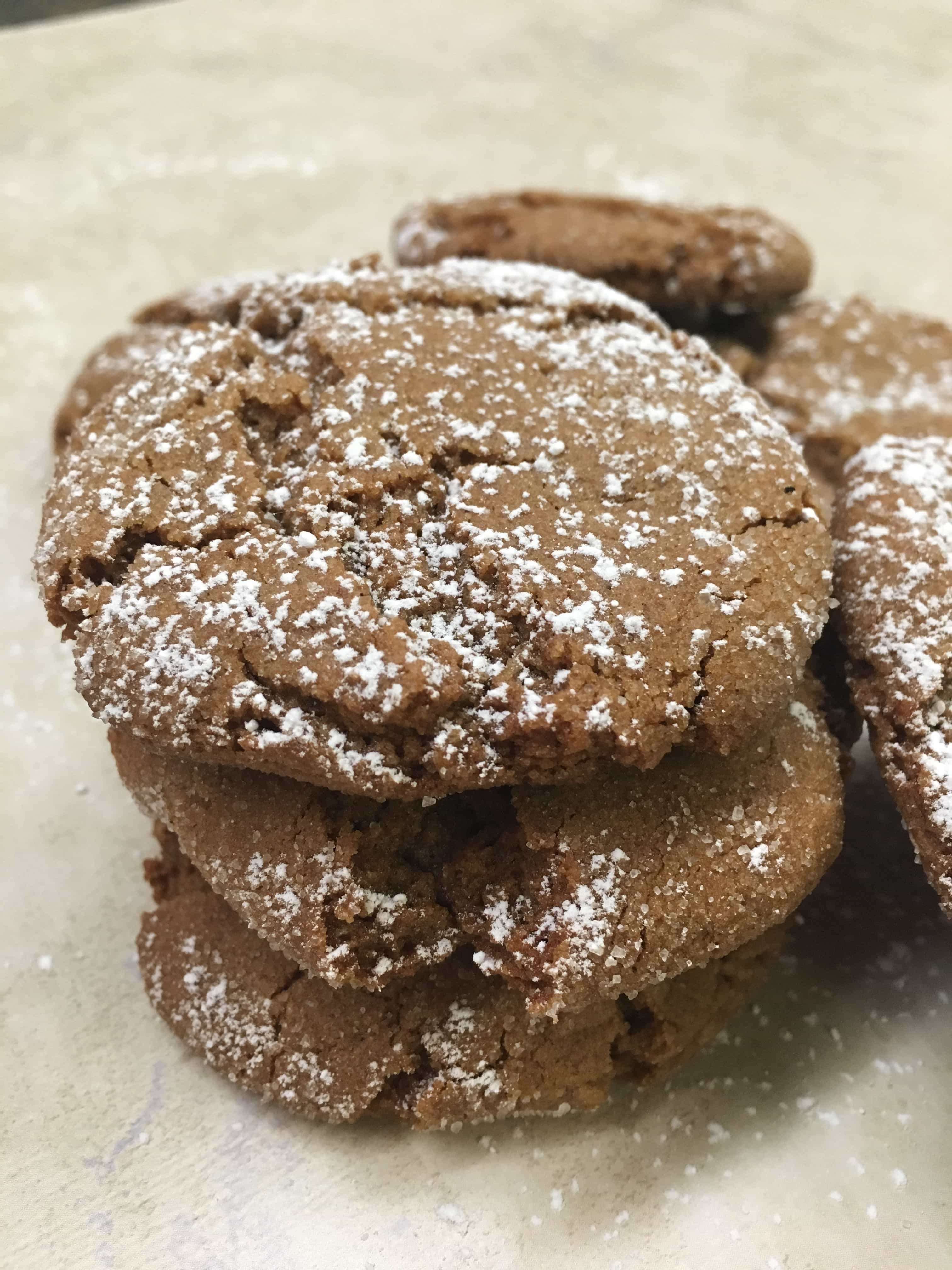 How to Make Molasses Gingersnap Cookies. This is an easy recipe that will make great gifts for friends and family around Christmas or any holiday.