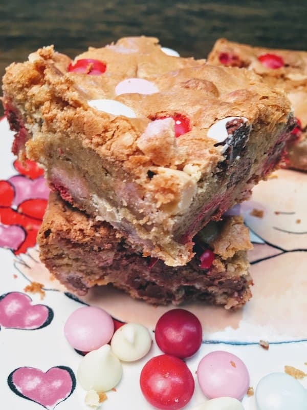 It's Valentine's Day and these blondies are easy to make and the perfect gift for your loved ones. The Valentine's Day Blondie Dessert Recipe is a favorite here at our house and makes the perfect gift for teachers, friends, and loved ones. Be sure to grab the recipe for the Valentine's Day Blondies.