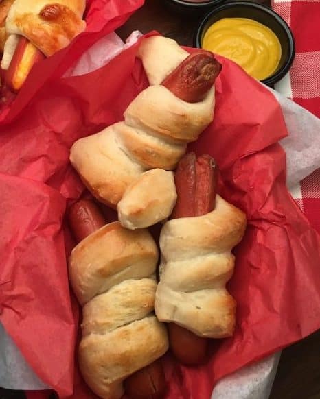 5 Hot Dog Recipes for Parties are the perfect appetizers for any gathering. The hot dog recipes work for football games, birthday parties, and any gathering where you want to offer budget-friendly foods and have something good to eat. 