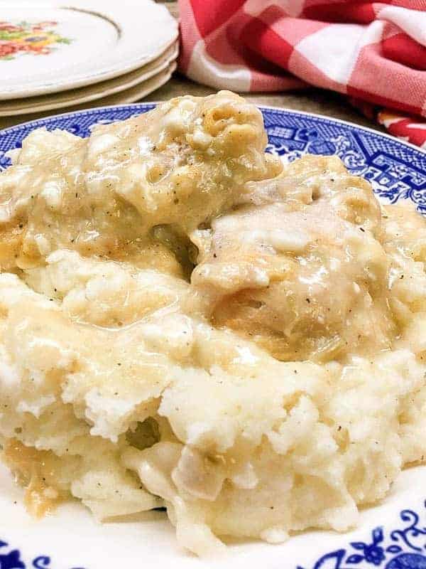 Baked Chicken and Gravy is a delicious dinner that is easy and budget-friendly.