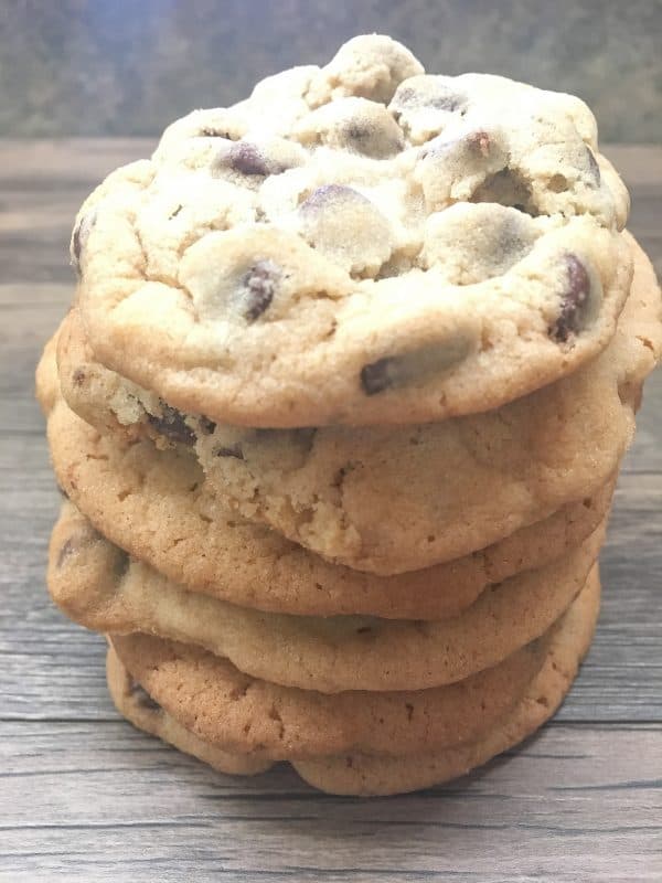 How to Make Chewy Chocolate Chip Cookies. This is a great recipe for chewy cookies. 