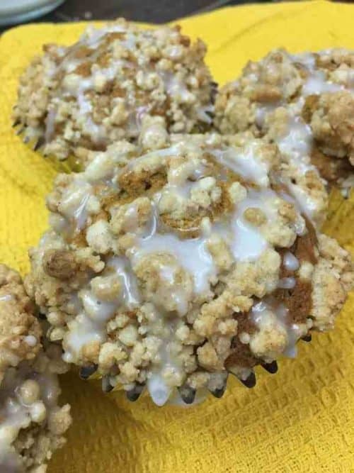 Pumpkin streusel muffins are a delicious fall dessert. 