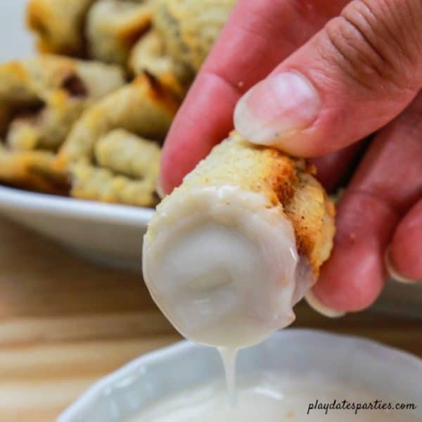 Mini Cinnamon Roll Bites from (No Dough Required) From Playdates to Parties