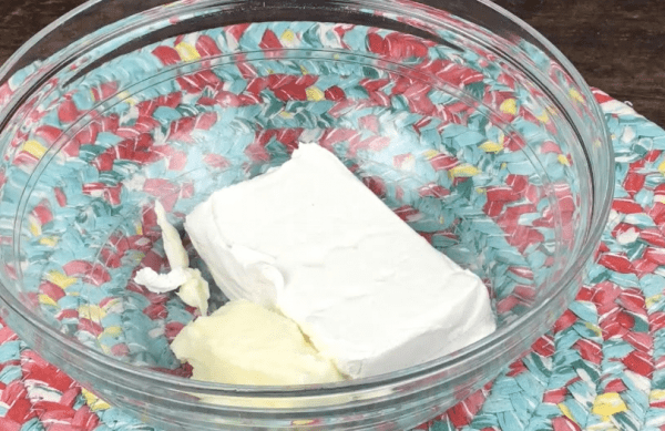 Cream cheese frosting is easy to make and delicious on carrot cakes, or any type of cake. 