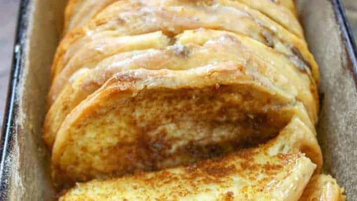 Pull-Apart Pumpkin Spice Bread with Cinnamon Icing