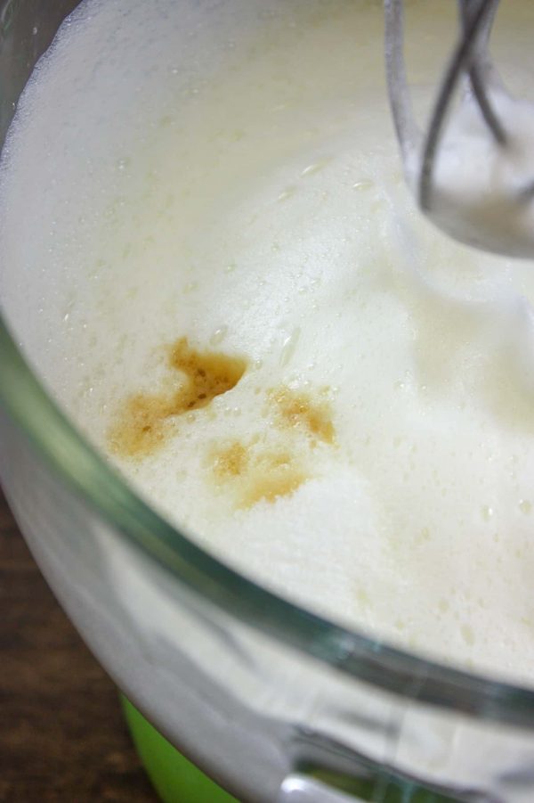 Picture of vanilla in egg whites