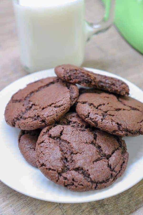 Picture of cookies and milk.