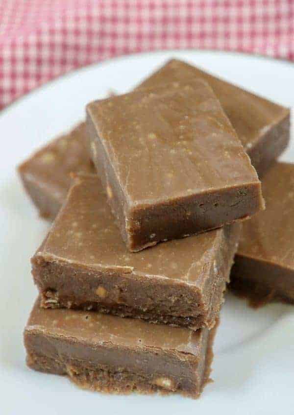 Picture of fudge on a plate