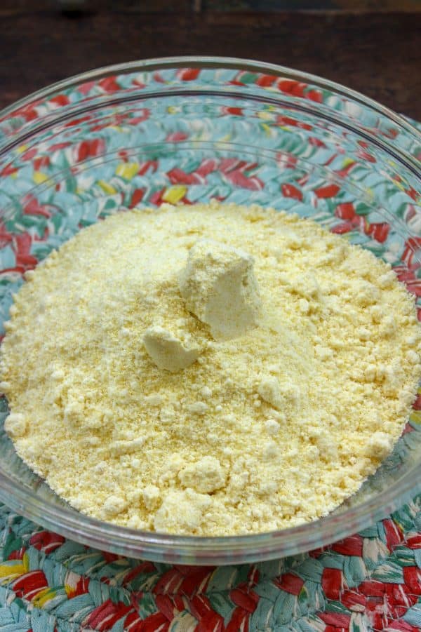 Picture of Jiffy Corn Muffin Mix in a bowl