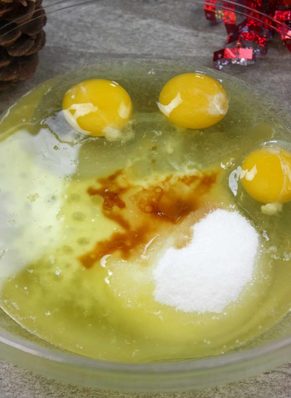 Picture of vanilla in a bowl.