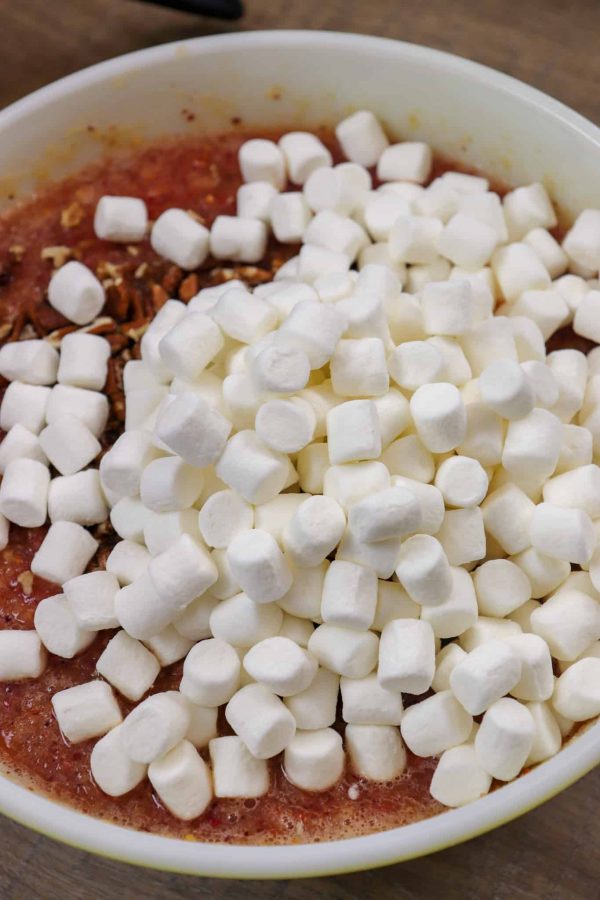 Picture of cranberry salad with marshmallows.