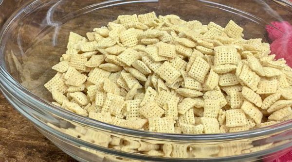 Picture of Chex Mix in a large bowl