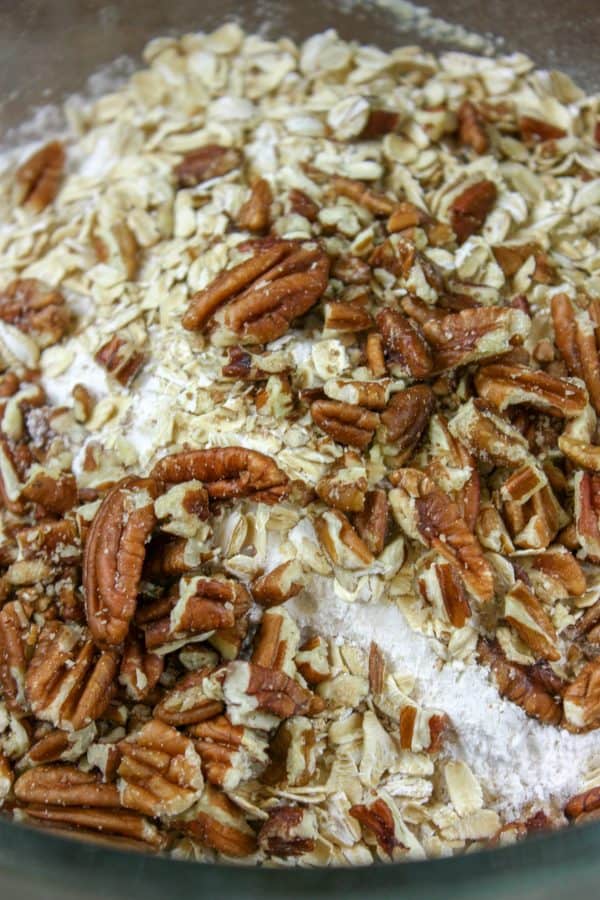 Picture of pecans in a glass mixing bowl