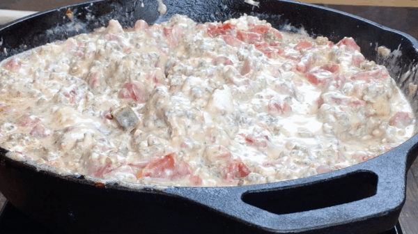 Picture of cream cheese dip in a skillet