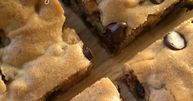 Chewy Chocolate Chip Cookie Bars - South Your Mouth