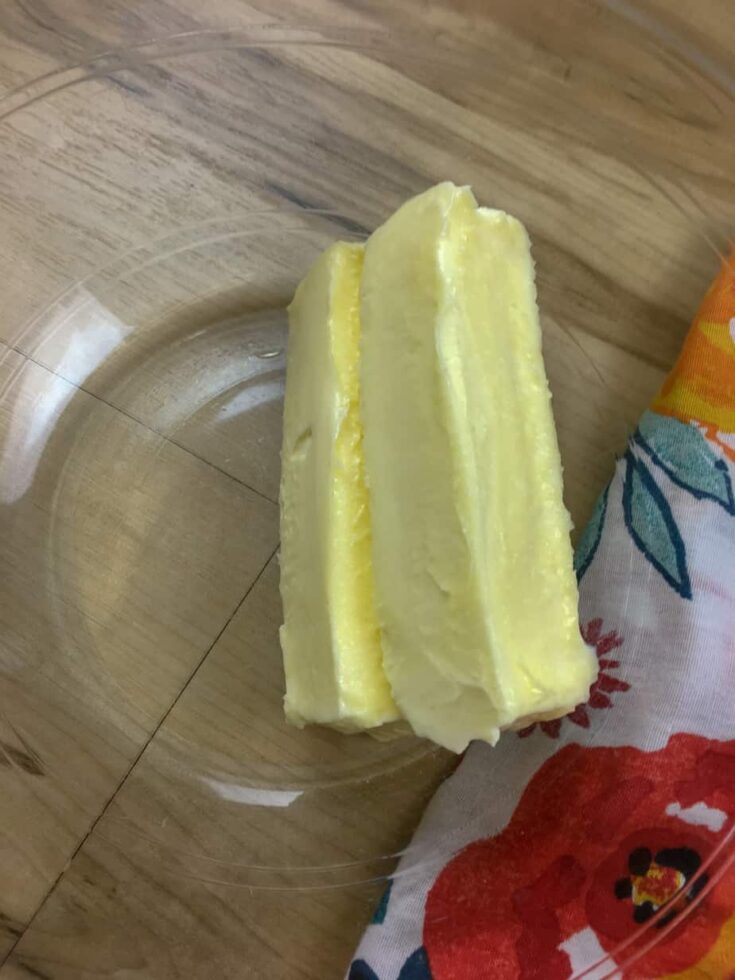 Picture of butter in a bowl