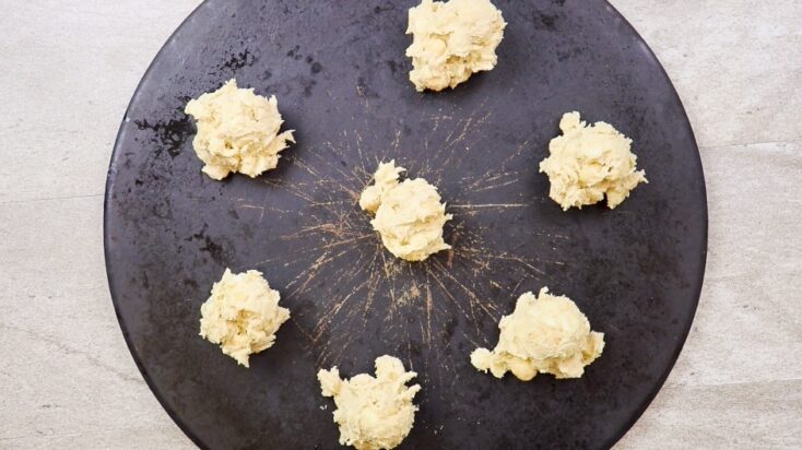 Cookies on a ceramic cookie sheet