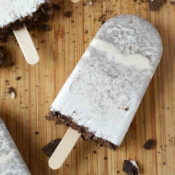 Cookies and Cream Popsicles - Oreo Popsicle Recipe