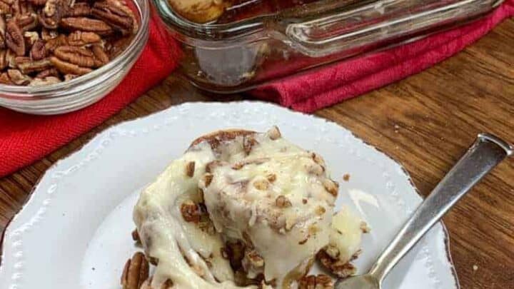 Pecan Cinnamon Roll Recipe